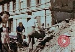Immagine di La brigata della benna Berlino Germania, 1945, secondo 52 filmato di repertorio 65675055504