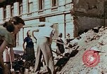 Immagine di La brigata della benna Berlino Germania, 1945, secondo 54 filmato di repertorio 65675055504