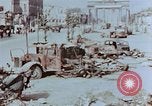 Immagine di Distrutto veicoli bruciati Berlino Germania, 1945, secondo 7 filmato di repertorio 65675055505