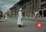 Immagine di Civili tedesco Berlino Germania, 1945, secondo 22 filmato di repertorio 65675055518