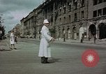 Immagine di Civili tedesco Berlino Germania, 1945, secondo 23 filmato di repertorio 65675055518