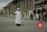 Immagine di Civili tedesco Berlino Germania, 1945, secondo 32 filmato di repertorio 65675055518