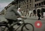 Immagine di Civili tedesco Berlino Germania, 1945, secondo 38 filmato di repertorio 65675055518