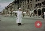 Immagine di Civili tedesco Berlino Germania, 1945, secondo 41 filmato di repertorio 65675055518