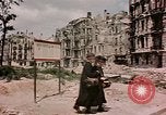 Immagine di Edifici demoliti Berlino Germania, 1945, secondo 28 filmato di repertorio 65675055519