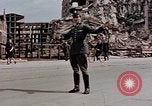 Immagine di Civili tedesco Berlino Germania, 1945, secondo 31 filmato di repertorio 65675055523