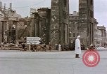 Immagine di Poliziotti tedeschi marzo Berlino Germania, 1945, secondo 5 filmato di repertorio 65675055524