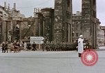 Immagine di Poliziotti tedeschi marzo Berlino Germania, 1945, secondo 14 filmato di repertorio 65675055524