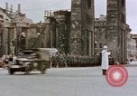 Immagine di Poliziotti tedeschi marzo Berlino Germania, 1945, secondo 17 filmato di repertorio 65675055524