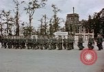 Immagine di Poliziotti tedeschi marzo Berlino Germania, 1945, secondo 33 filmato di repertorio 65675055524