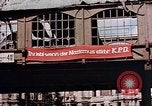 Immagine di Bomba ha danneggiato la stazione ferroviaria Berlino Germania, 1945, secondo 57 filmato di repertorio 65675055526