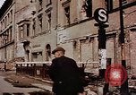 Immagine di Segno di strada Unter Den Linden Berlino Germania, 1945, secondo 25 filmato di repertorio 65675055529