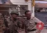 Immagine di Gli americani feriti nell'offensiva del Tet a Saigon Il Vietnam, 1968, secondo 59 filmato di repertorio 65675055534
