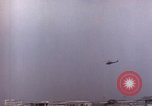 Standbild Hubschrauber UB-1H Saigon Vietnam, 1968, aus Sekunde 21 historischem Filmmaterial Videoclip 65675055535