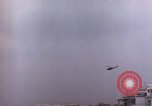 Standbild Hubschrauber UB-1H Saigon Vietnam, 1968, aus Sekunde 26 historischem Filmmaterial Videoclip 65675055535