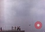Standbild Hubschrauber UB-1H Saigon Vietnam, 1968, aus Sekunde 32 historischem Filmmaterial Videoclip 65675055535