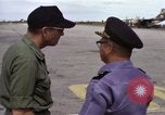 Standbild stellvertretender Verteidigungsminister David Packard Vietnam, 1969, aus Sekunde 31 historischem Filmmaterial Videoclip 65675055536