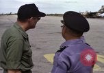 Standbild stellvertretender Verteidigungsminister David Packard Vietnam, 1969, aus Sekunde 32 historischem Filmmaterial Videoclip 65675055536