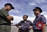 Standbild stellvertretender Verteidigungsminister David Packard Vietnam, 1969, aus Sekunde 62 historischem Filmmaterial Videoclip 65675055536
