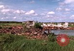 Immagine di Complesso di chiatta Il Vietnam Cua Lon River, 1969, secondo 22 filmato di repertorio 65675055540