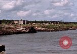 Immagine di Complesso di chiatta Il Vietnam Cua Lon River, 1969, secondo 49 filmato di repertorio 65675055540