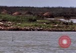 Image barge complexe Cua Rivière Lon Vietnam, 1969, de la seconde 12 séquences d'archives historiques vidéo 65675055541