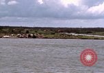 Image barge complexe Cua Rivière Lon Vietnam, 1969, de la seconde 18 séquences d'archives historiques vidéo 65675055541