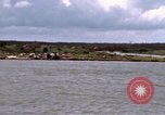 Image barge complexe Cua Rivière Lon Vietnam, 1969, de la seconde 19 séquences d'archives historiques vidéo 65675055541