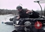 Image patrouilleur rapide Vietnam Cua Rivière Lon, 1969, de la seconde 20 séquences d'archives historiques vidéo 65675055542