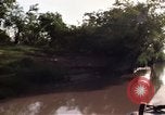 Image Bateau de patrouille River PBR dans la guerre de Vietnam Vietnam Vinh Te Canal, 1969, de la seconde 46 séquences d'archives historiques vidéo 65675055544