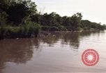 Image Bateau de patrouille River PBR dans la guerre de Vietnam Vietnam Vinh Te Canal, 1969, de la seconde 56 séquences d'archives historiques vidéo 65675055544
