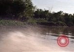 Image Bateau de patrouille River PBR dans la guerre de Vietnam Vietnam Vinh Te Canal, 1969, de la seconde 57 séquences d'archives historiques vidéo 65675055544