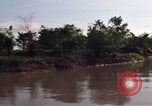 Image Bateau de patrouille River PBR dans la guerre de Vietnam Vietnam Vinh Te Canal, 1969, de la seconde 59 séquences d'archives historiques vidéo 65675055544