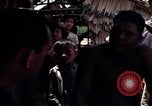 Immagine di Agente di pattuglia Ennis Il Vietnam Vinh Te Canal, 1969, secondo 9 filmato di repertorio 65675055545