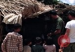 Immagine di Agente di pattuglia Ennis Il Vietnam Vinh Te Canal, 1969, secondo 52 filmato di repertorio 65675055545
