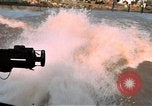 Immagine di Imbarcazione di pattuglia marinai di Fiume Il Vietnam Binh Thuy Air Base, 1967, secondo 29 filmato di repertorio 65675055546