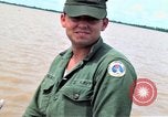 Immagine di Imbarcazione di pattuglia marinai di Fiume Il Vietnam Binh Thuy Air Base, 1967, secondo 47 filmato di repertorio 65675055547