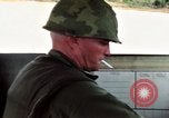 Standbild Machine Gunner Vietnam, 1967, aus Sekunde 53 historischem Filmmaterial Videoclip 65675055548