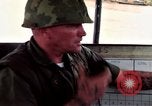Standbild Machine Gunner Vietnam, 1967, aus Sekunde 62 historischem Filmmaterial Videoclip 65675055548