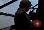 Standbild crewman Vietnam, 1967, aus Sekunde 49 historischem Filmmaterial Videoclip 65675055549
