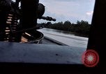 Standbild crewman Vietnam, 1967, aus Sekunde 61 historischem Filmmaterial Videoclip 65675055549