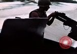 Standbild crewman Vietnam, 1967, aus Sekunde 62 historischem Filmmaterial Videoclip 65675055549