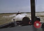 Standbild Machine Gunner Vietnam, 1968, aus Sekunde 29 historischem Filmmaterial Videoclip 65675055552