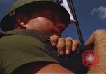 Standbild Machine Gunner Vietnam, 1968, aus Sekunde 55 historischem Filmmaterial Videoclip 65675055552