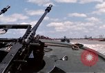 Image calme bateau rapide action dans la guerre de Vietnam Vietnam rivière Bassac, 1969, de la seconde 10 séquences d'archives historiques vidéo 65675055567