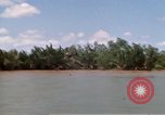 Image calme bateau rapide action dans la guerre de Vietnam Vietnam rivière Bassac, 1969, de la seconde 38 séquences d'archives historiques vidéo 65675055567