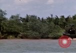 Image calme bateau rapide action dans la guerre de Vietnam Vietnam rivière Bassac, 1969, de la seconde 49 séquences d'archives historiques vidéo 65675055567