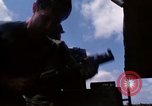 Immagine di I marinai americani fiume operativo motovedette sul fiume Bassac Il Vietnam, 1969, secondo 38 filmato di repertorio 65675055569