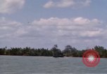 Immagine di I marinai americani fiume operativo motovedette sul fiume Bassac Il Vietnam, 1969, secondo 51 filmato di repertorio 65675055569
