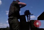 Immagine di I marinai americani fiume operativo motovedette sul fiume Bassac Il Vietnam, 1969, secondo 53 filmato di repertorio 65675055569